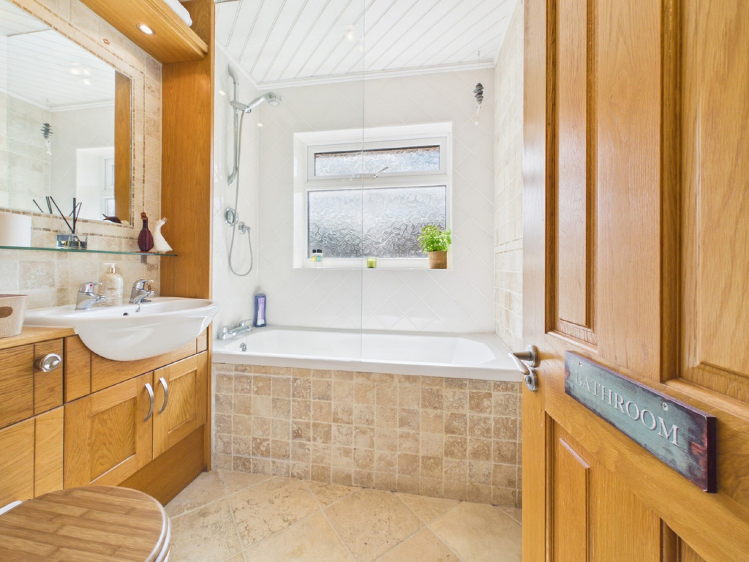 2 bedroom House for Sale Holbrook School Lane, Horsham