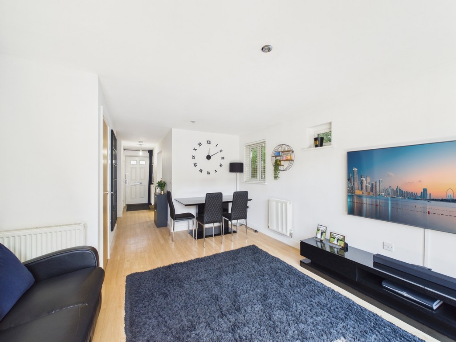 2 bedroom House for Sale Pound Hill, Crawley