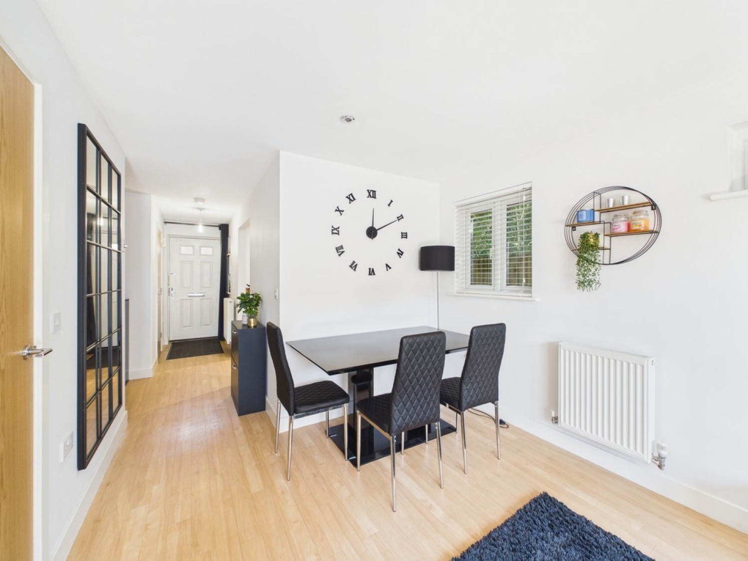 2 bedroom House for Sale Pound Hill, Crawley