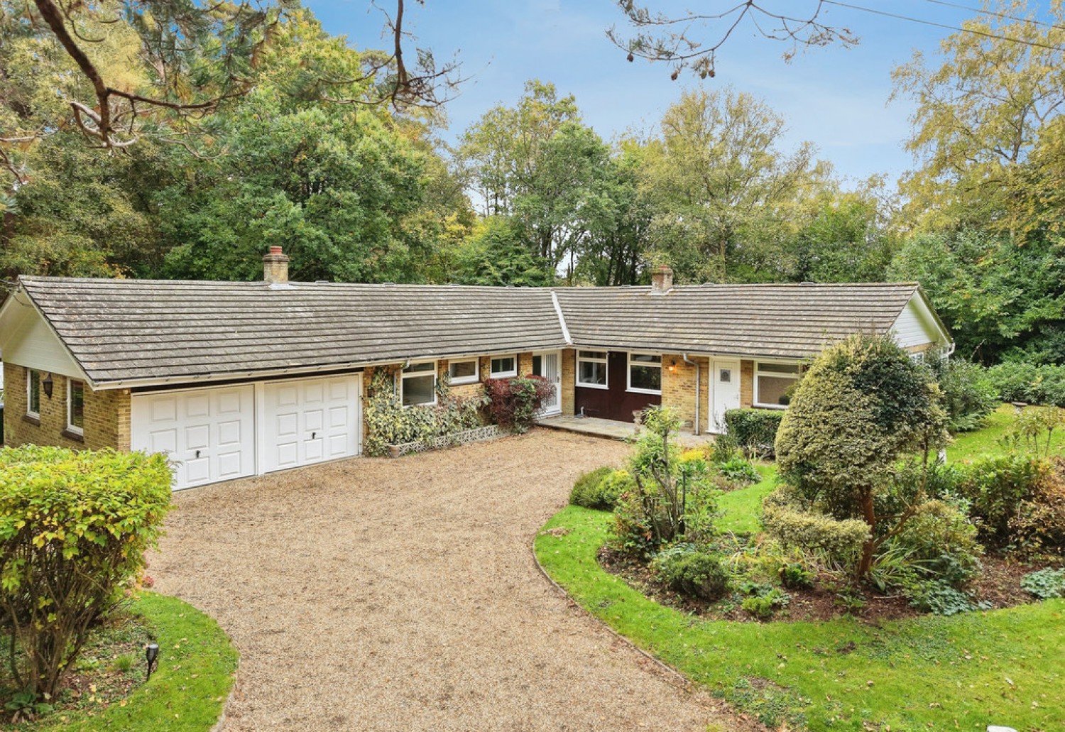 5 bedroom Bungalow for Sale Lower Beeding, Horsham