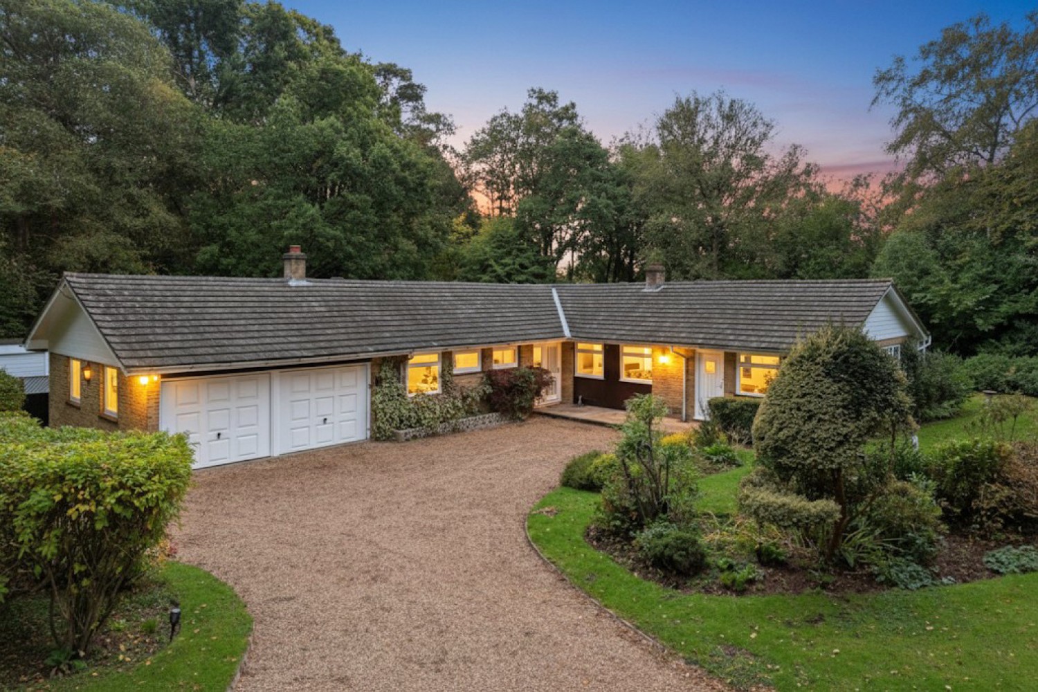 5 bedroom Bungalow for Sale Lower Beeding, Horsham