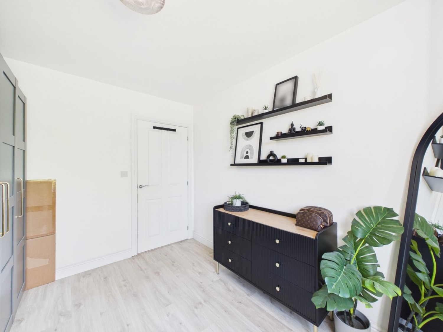 2 bedroom Flat for Letting Hammingden Court, Forge Wood, Crawley