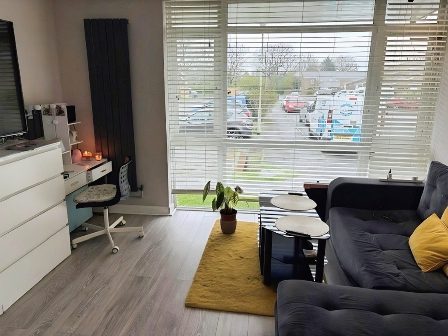 1 bedroom Flat for Letting Owlbeech Place, Horsham