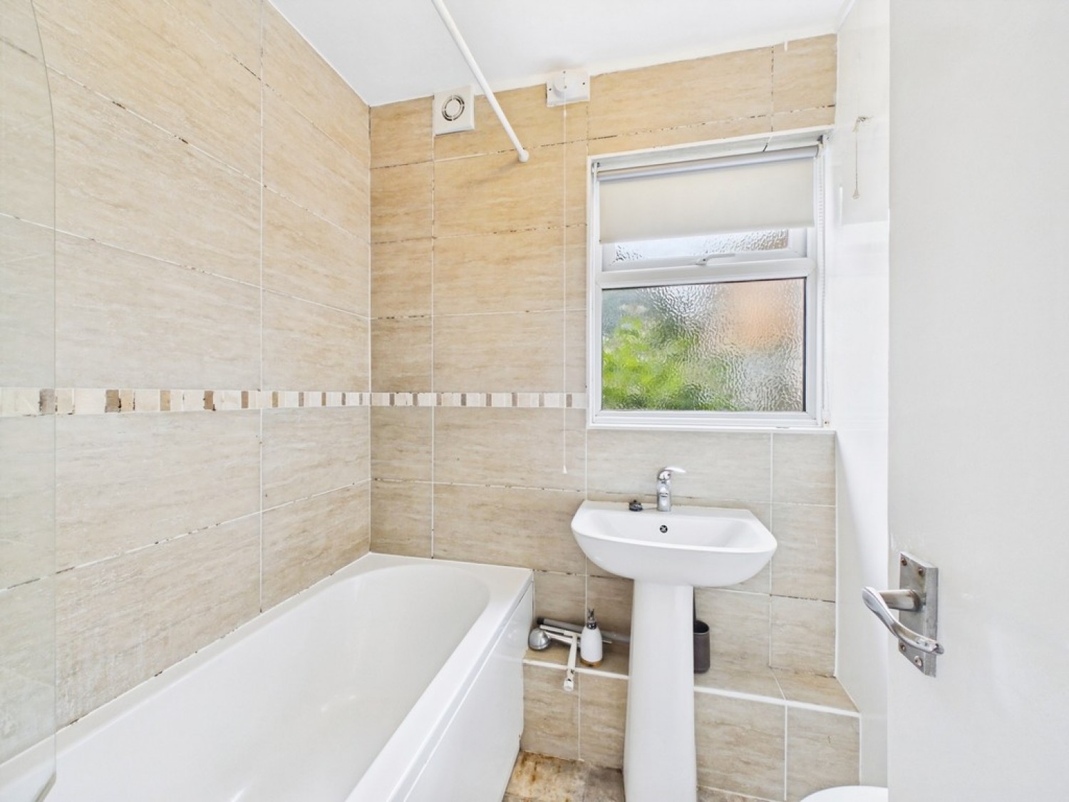 2 bedroom Flat for Letting Ringley Oak, Horsham