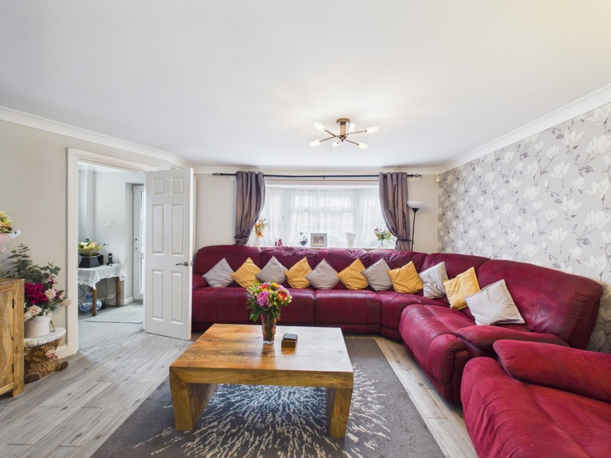 Milton Road, Pound Hill, Crawley