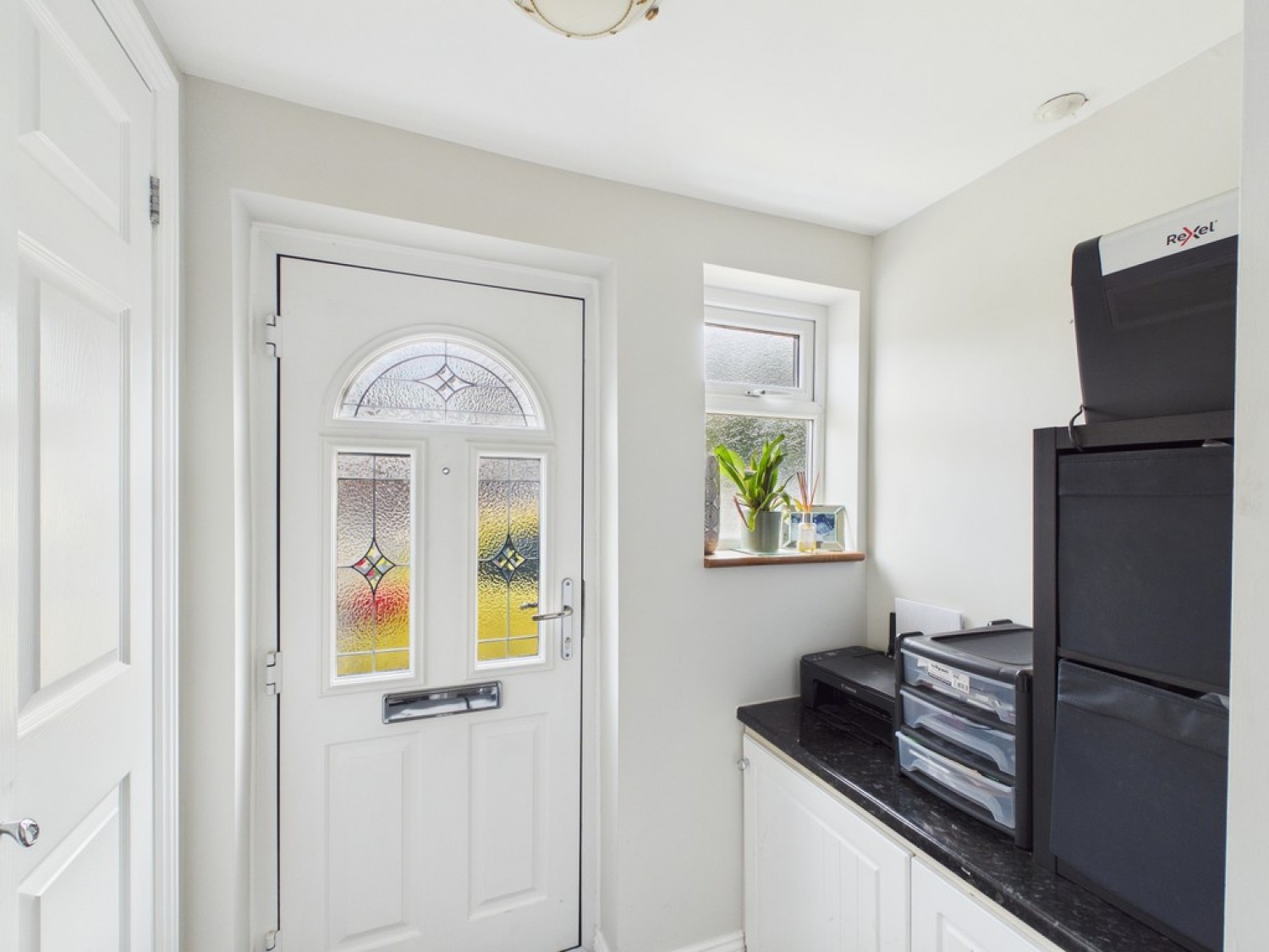 5 bedroom House for Sale Milton Road, Pound Hill, Crawley