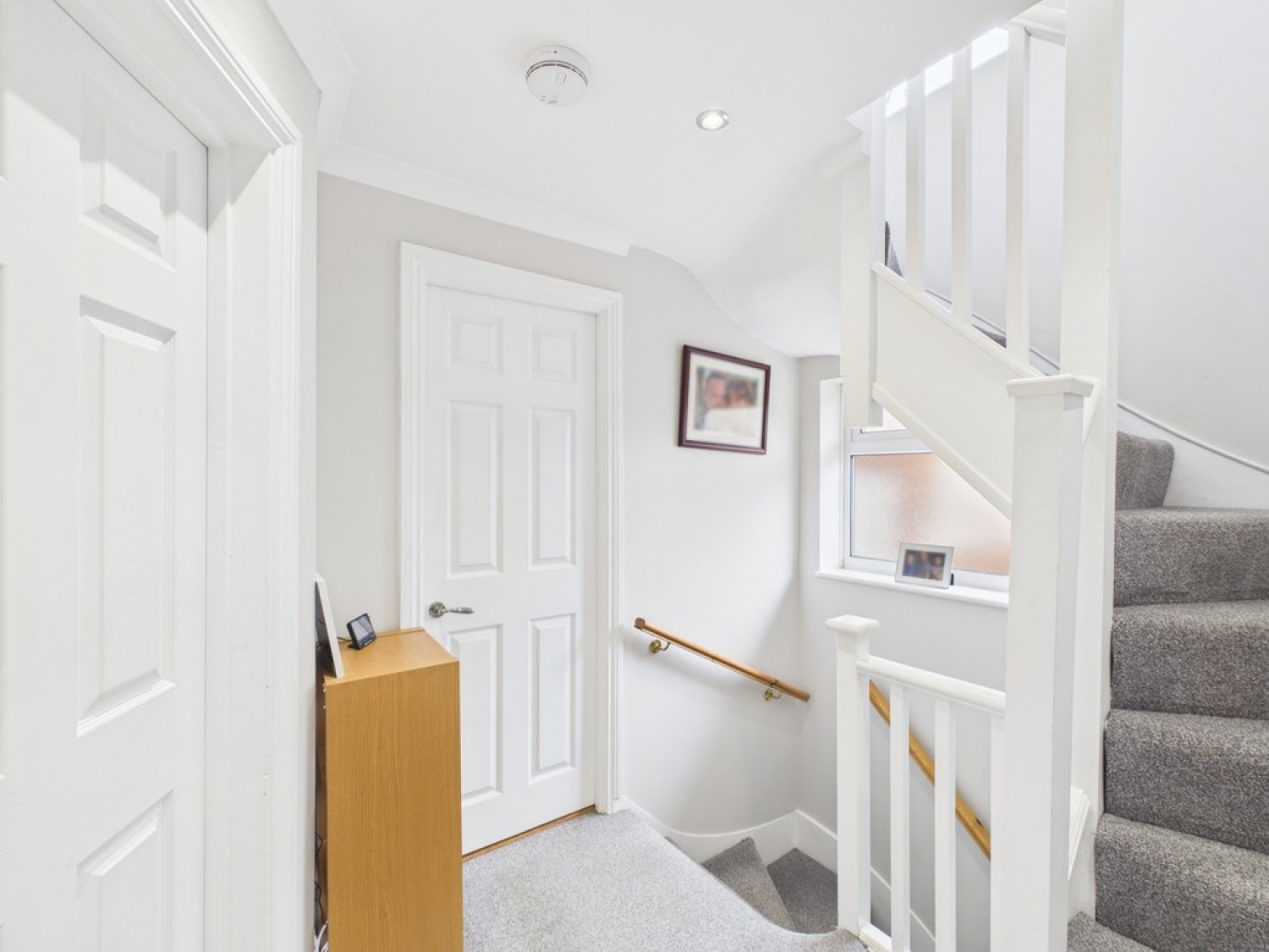 5 bedroom House for Sale Milton Road, Pound Hill, Crawley