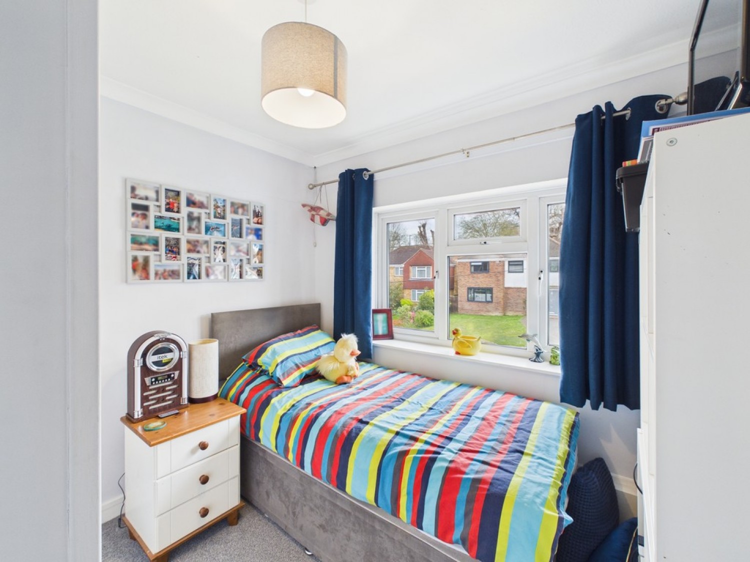 5 bedroom House for Sale Milton Road, Pound Hill, Crawley