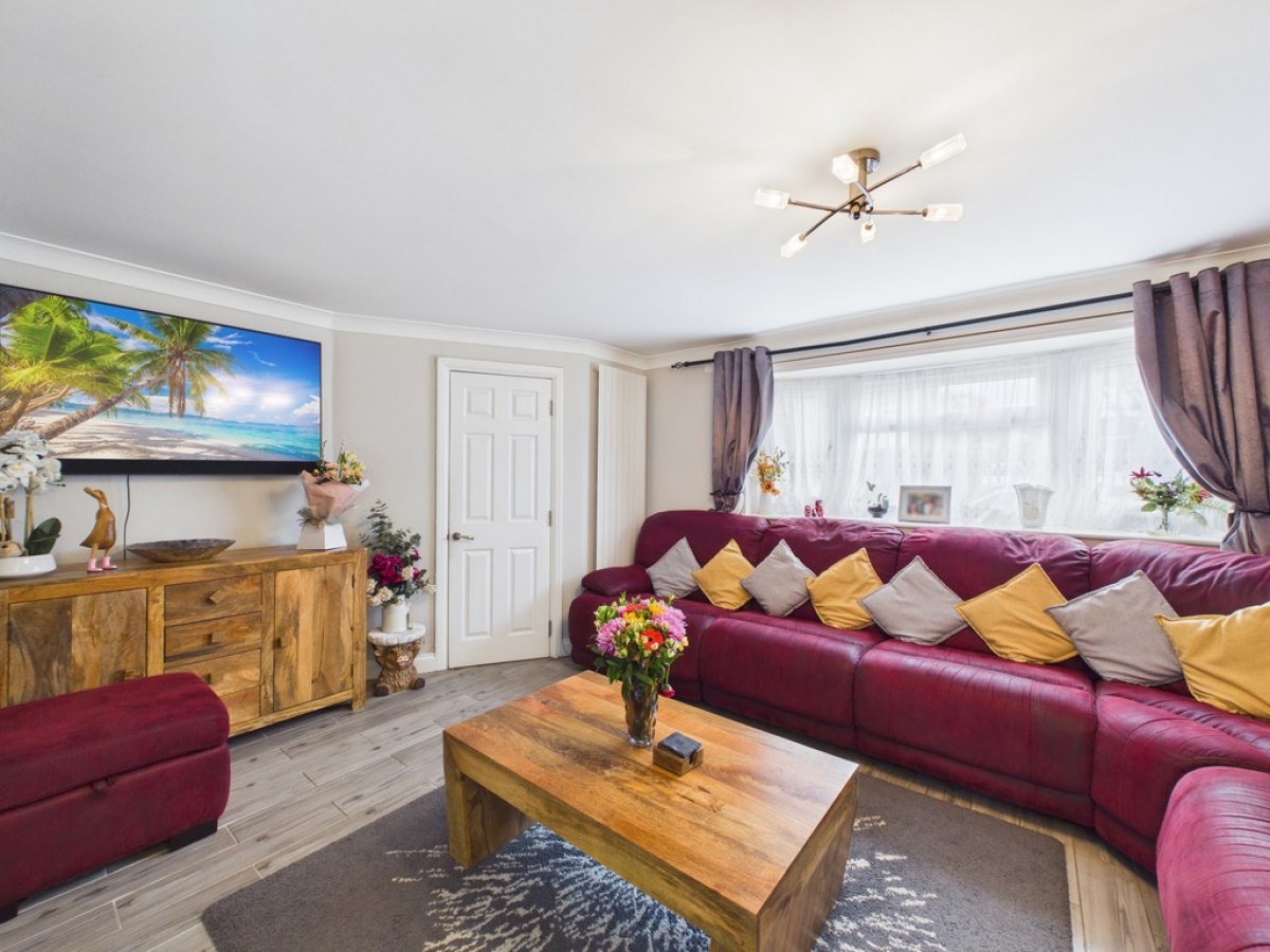 Milton Road, Pound Hill, Crawley