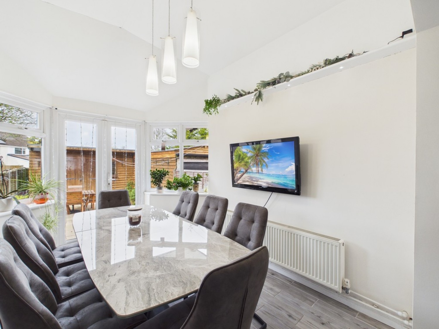 5 bedroom House for Sale Milton Road, Pound Hill, Crawley