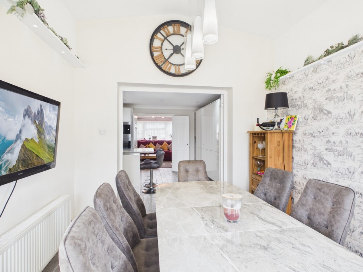 Milton Road, Pound Hill, Crawley