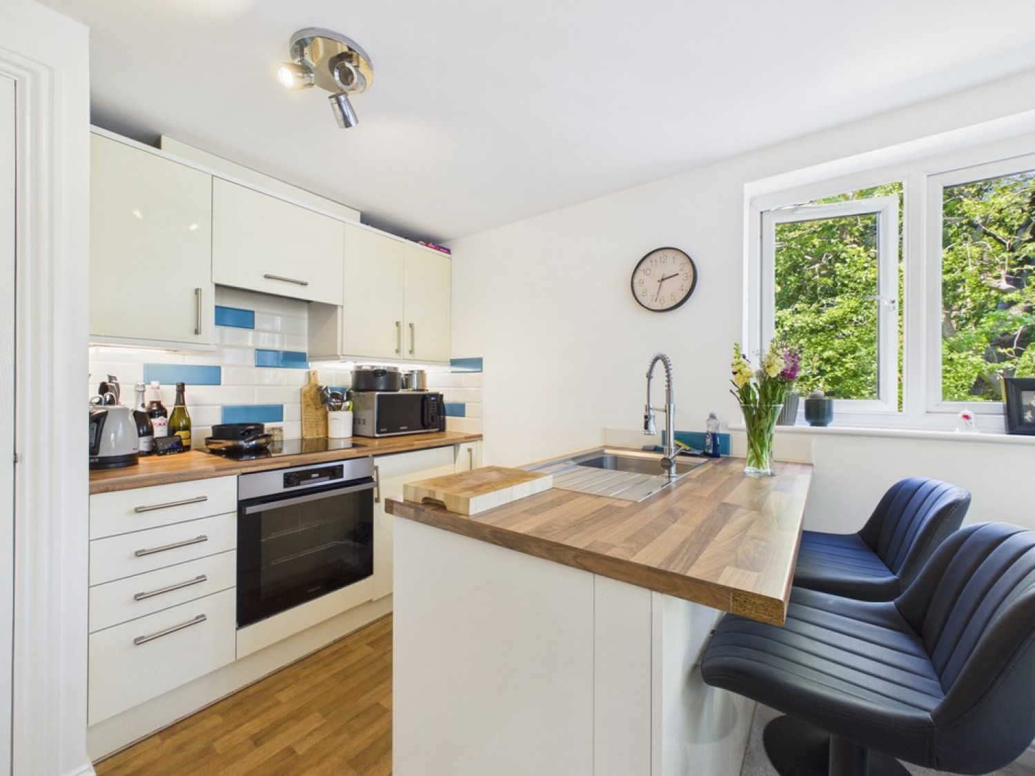 1 bedroom Flat for Sale Blackbridge Lane, Horsham