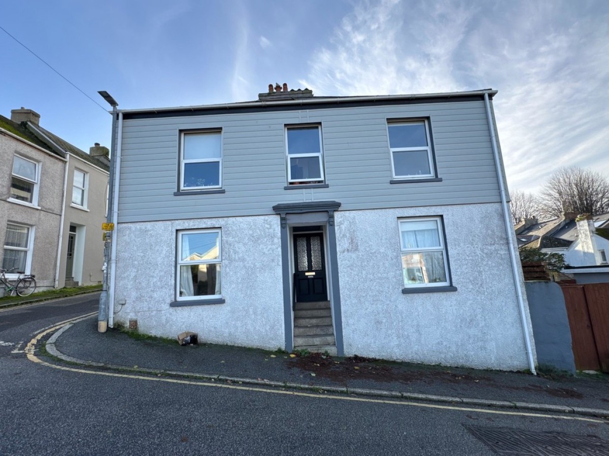 Lister Hill, Falmouth