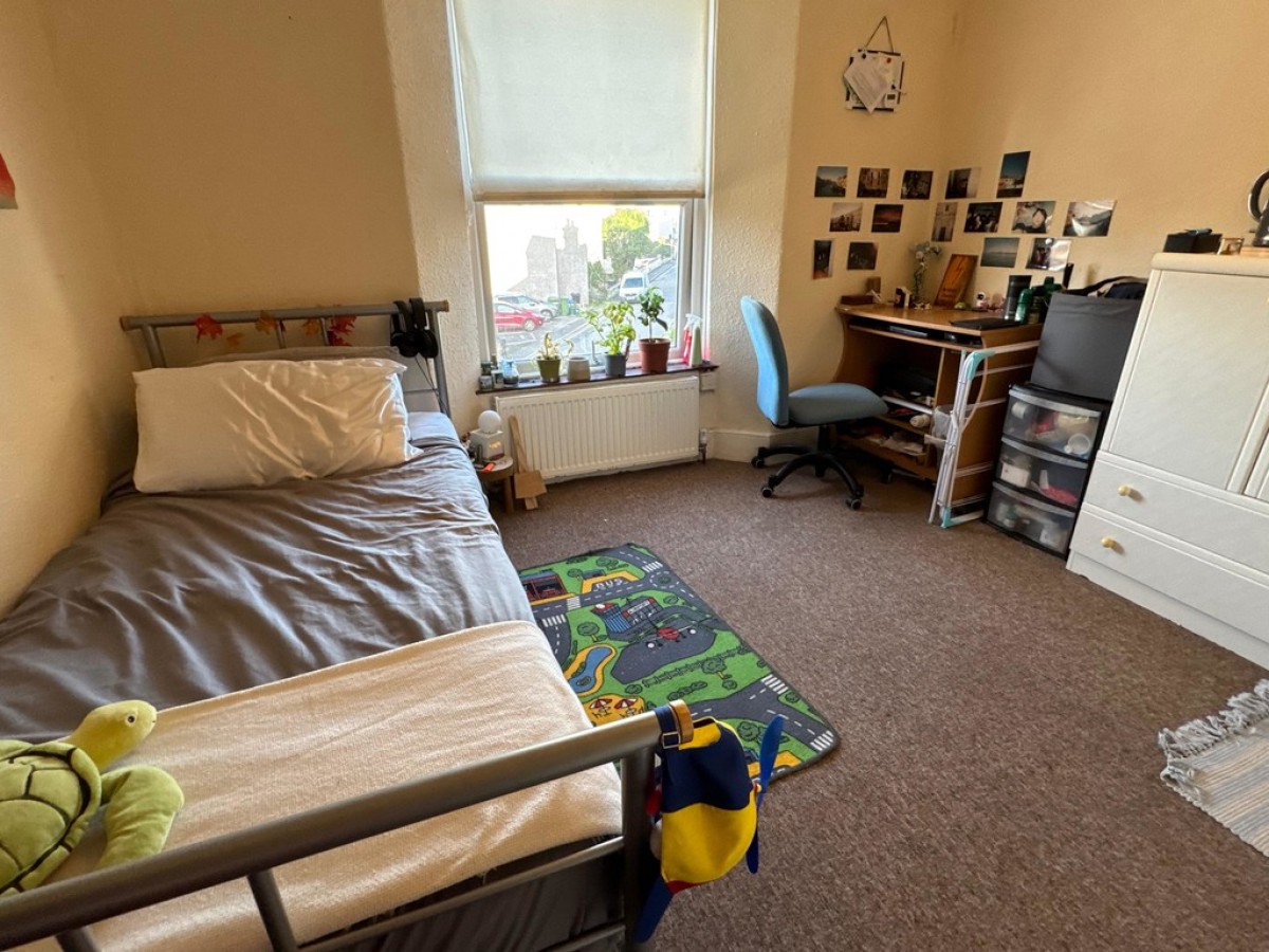 Lister Hill, Falmouth