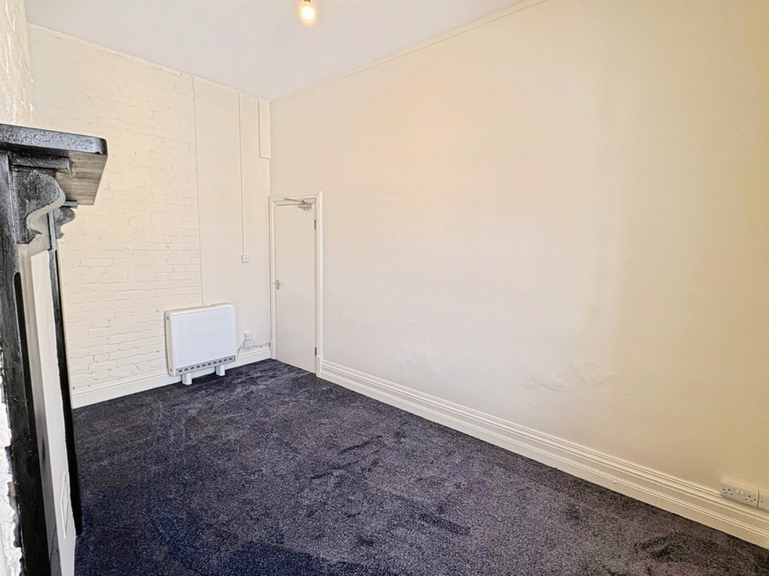 2 bedroom Flat for Letting Market Street, Falmouth