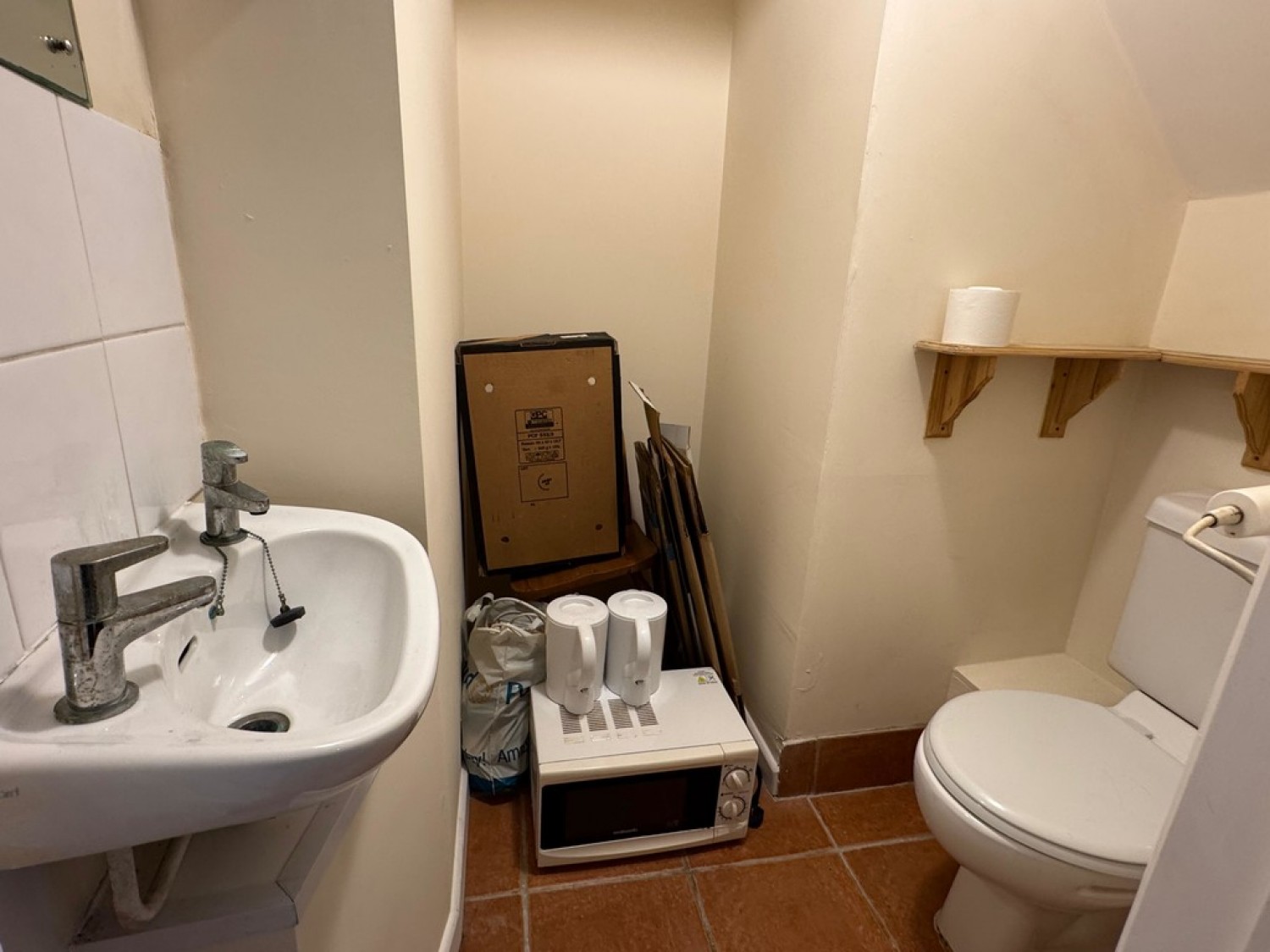 2 bedroom House in Market Street, Falmouth