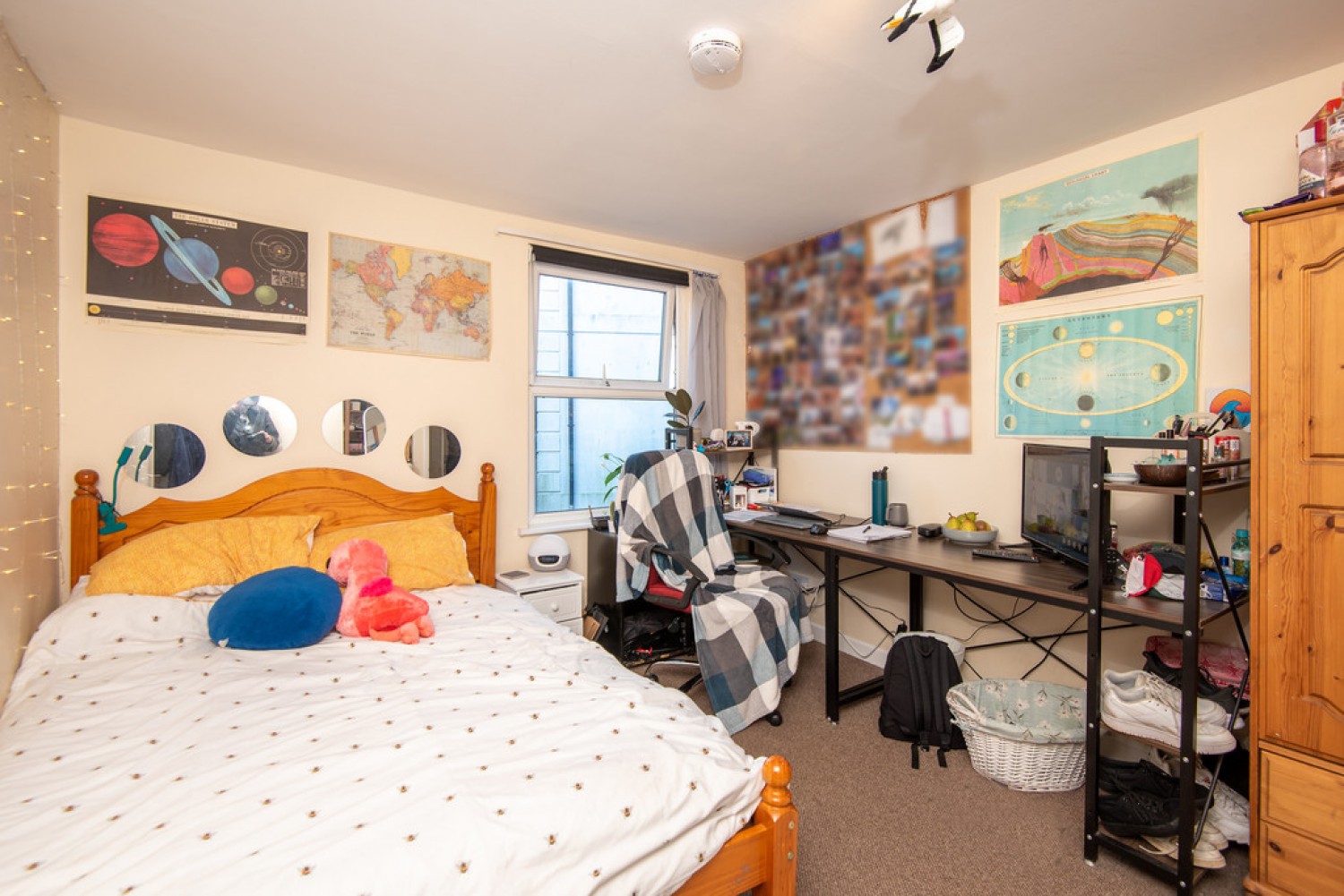 4 bedroom Flat in Market Street, Falmouth