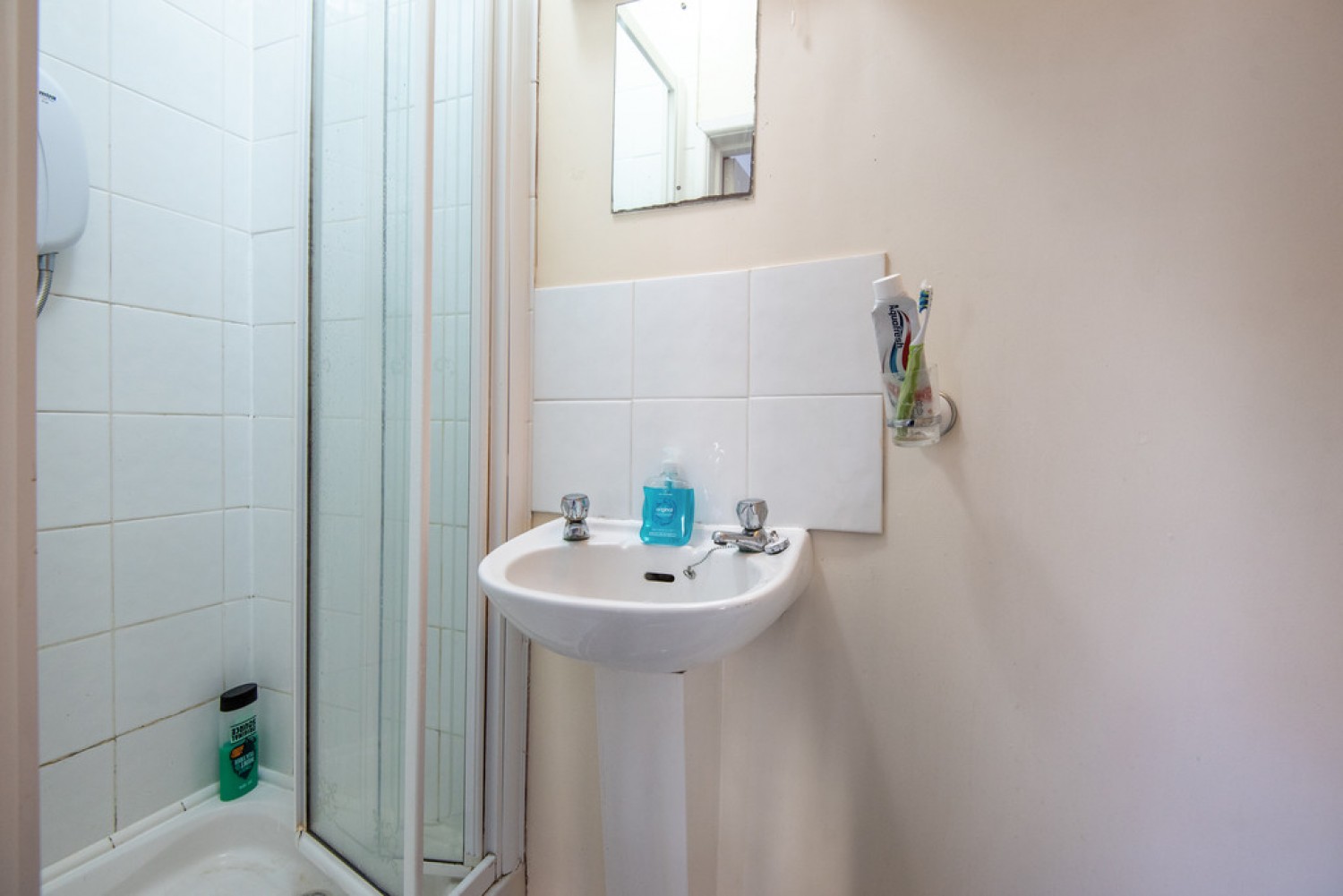 4 bedroom Flat in Market Street, Falmouth