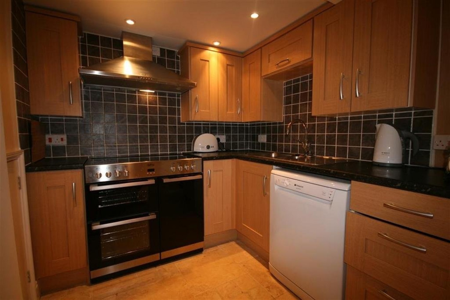 5 bedroom House in Gyllyng Street, Falmouth