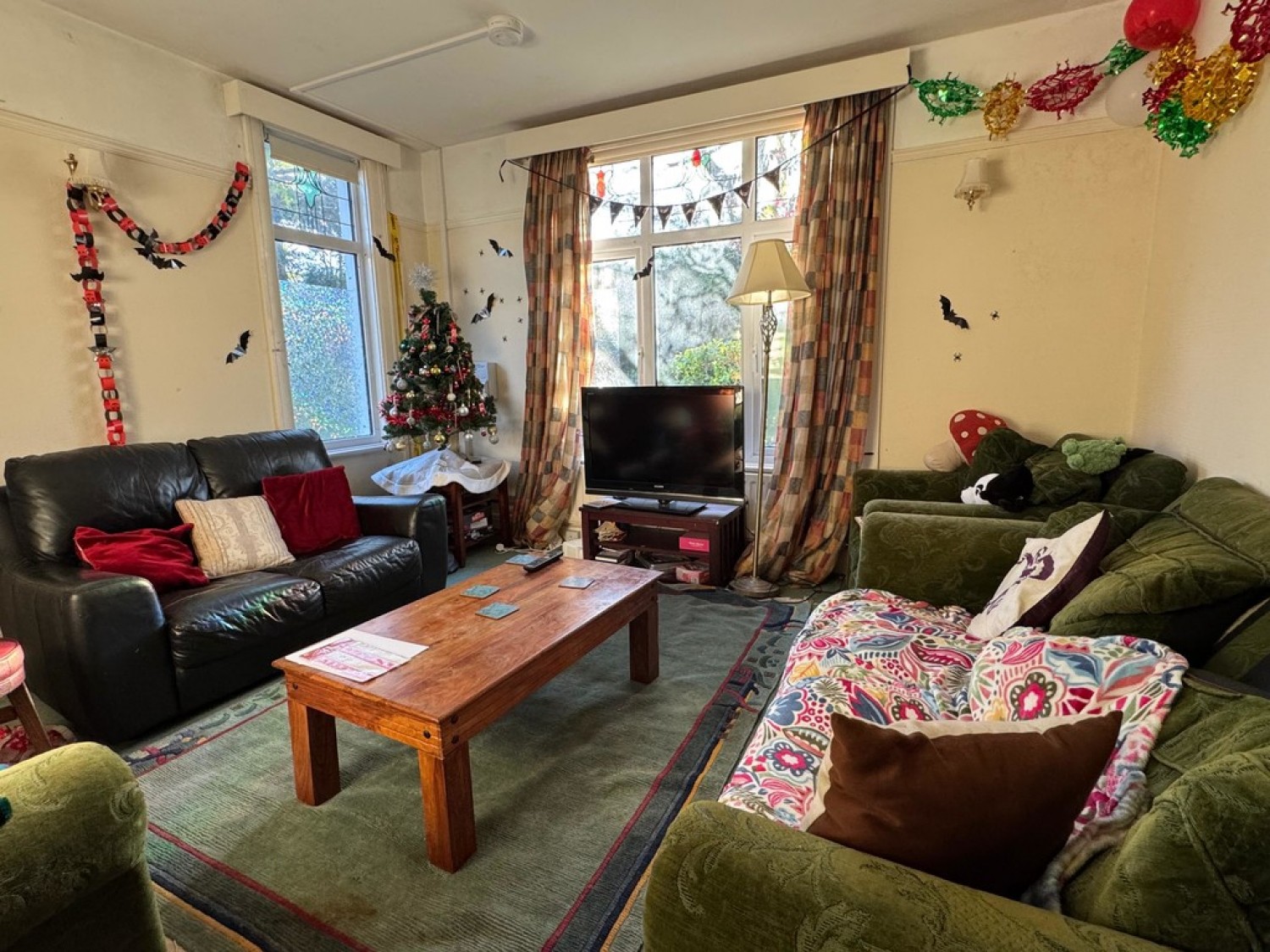 6 bedroom House for Letting Dracaena Avenue