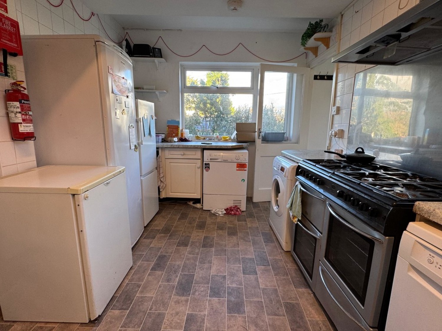 6 bedroom House for Letting Dracaena Avenue