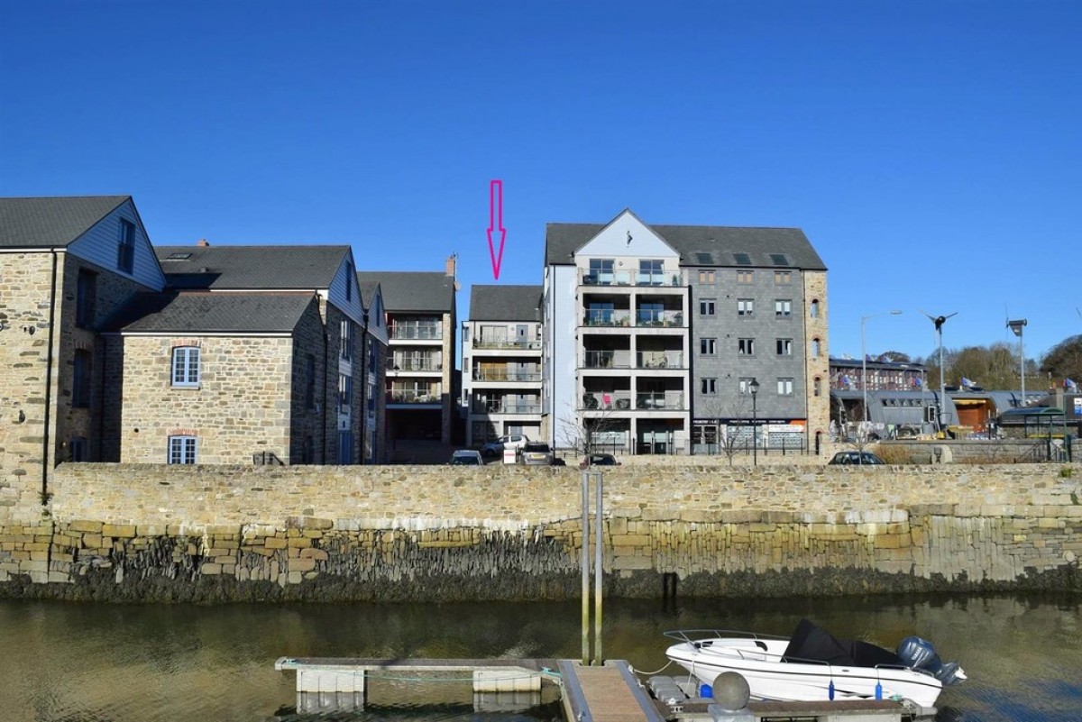 Swingbridge House , Penryn
