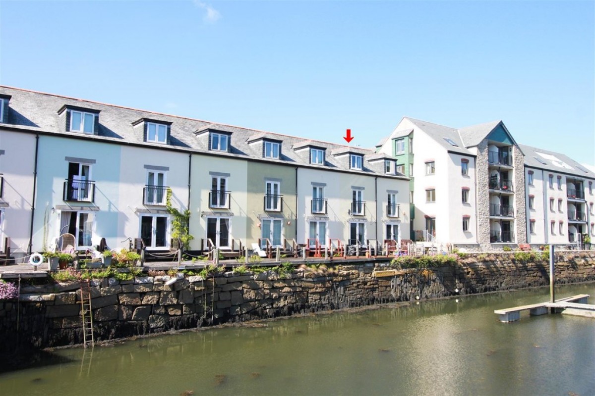 Fox's Yard, Penryn