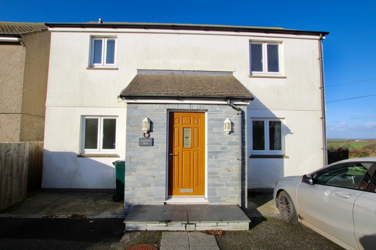 Clifden Close, Mullion