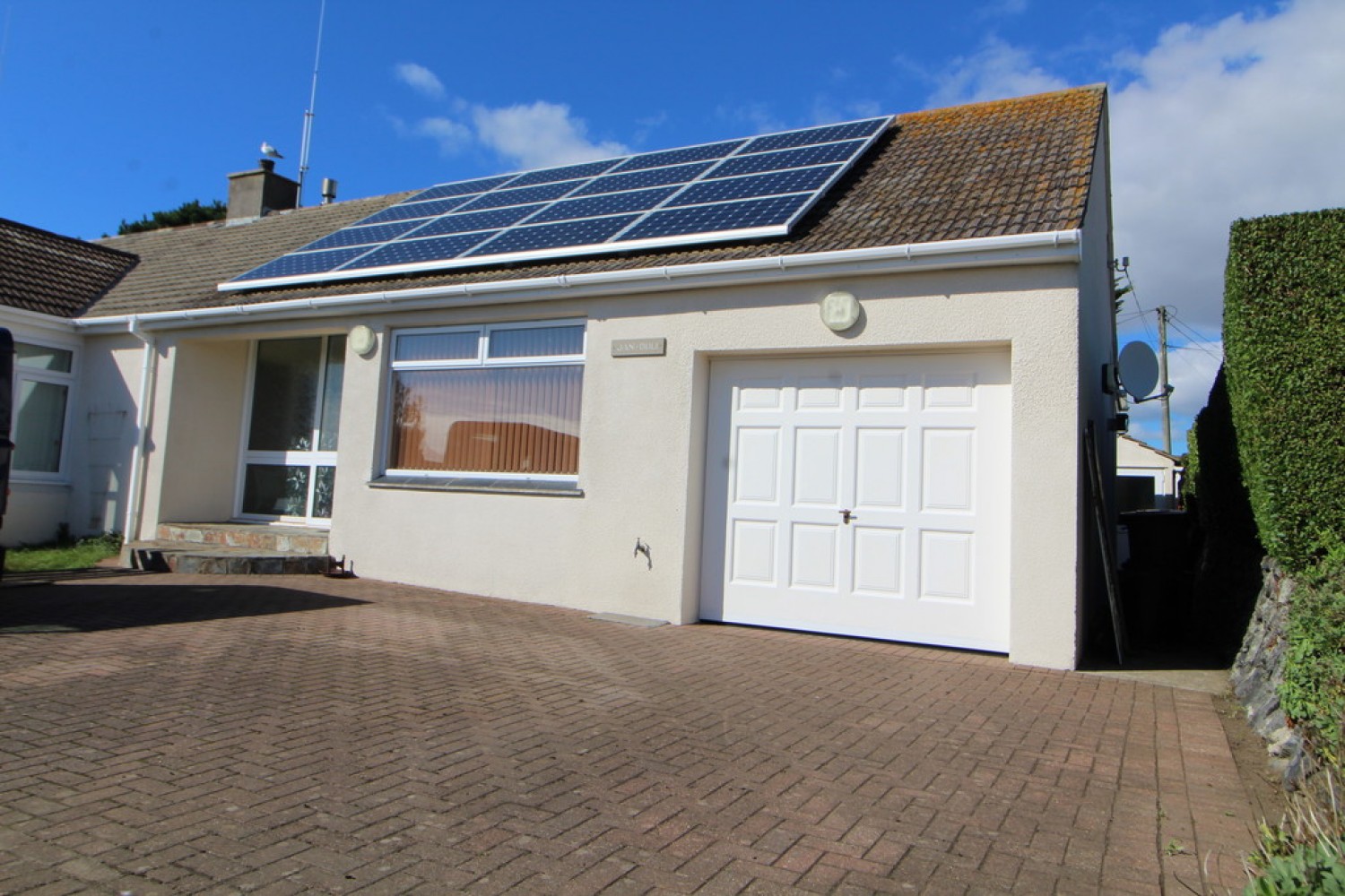 1 bedroom Bungalow for Letting Polurrion Road, Mullion