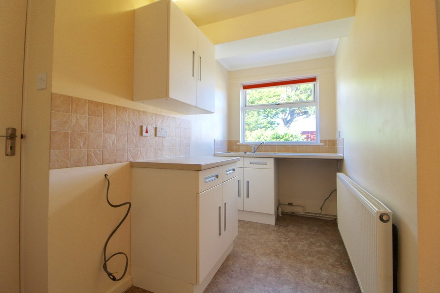 1 bedroom Bungalow for Letting Polurrion Road, Mullion