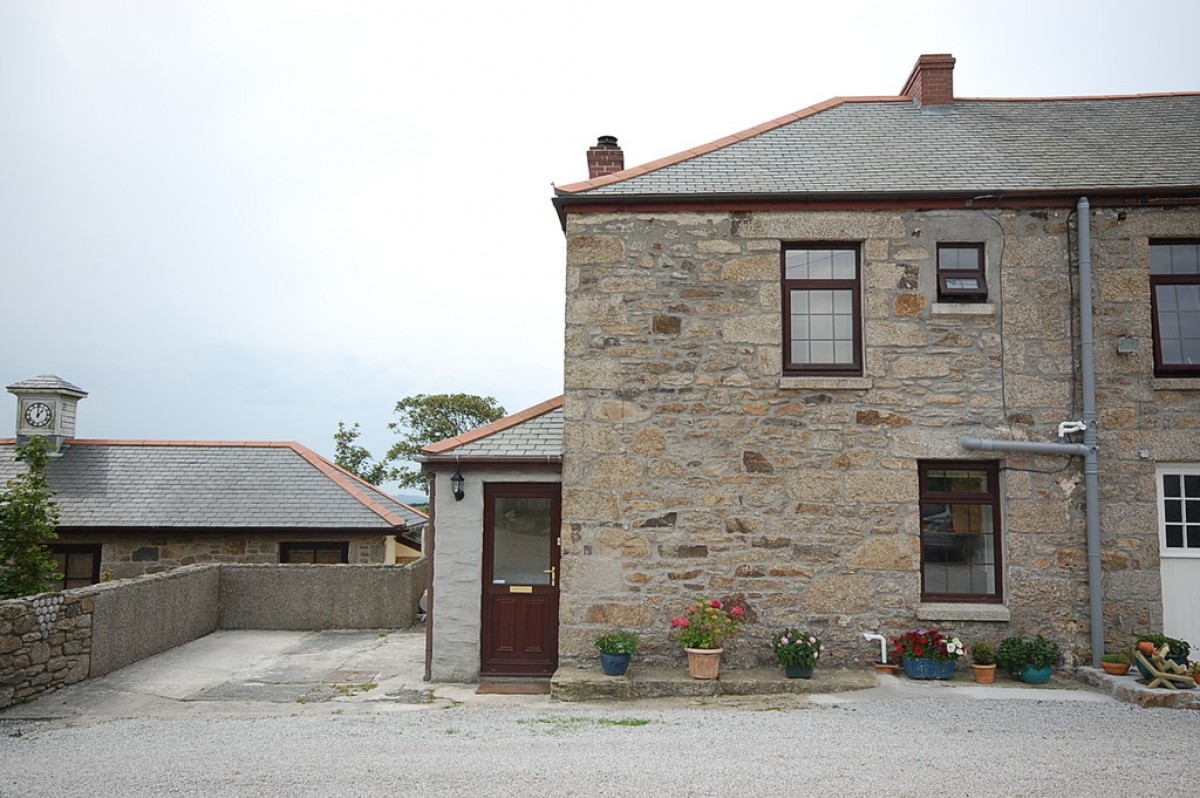 Crowgey Farm, Laity