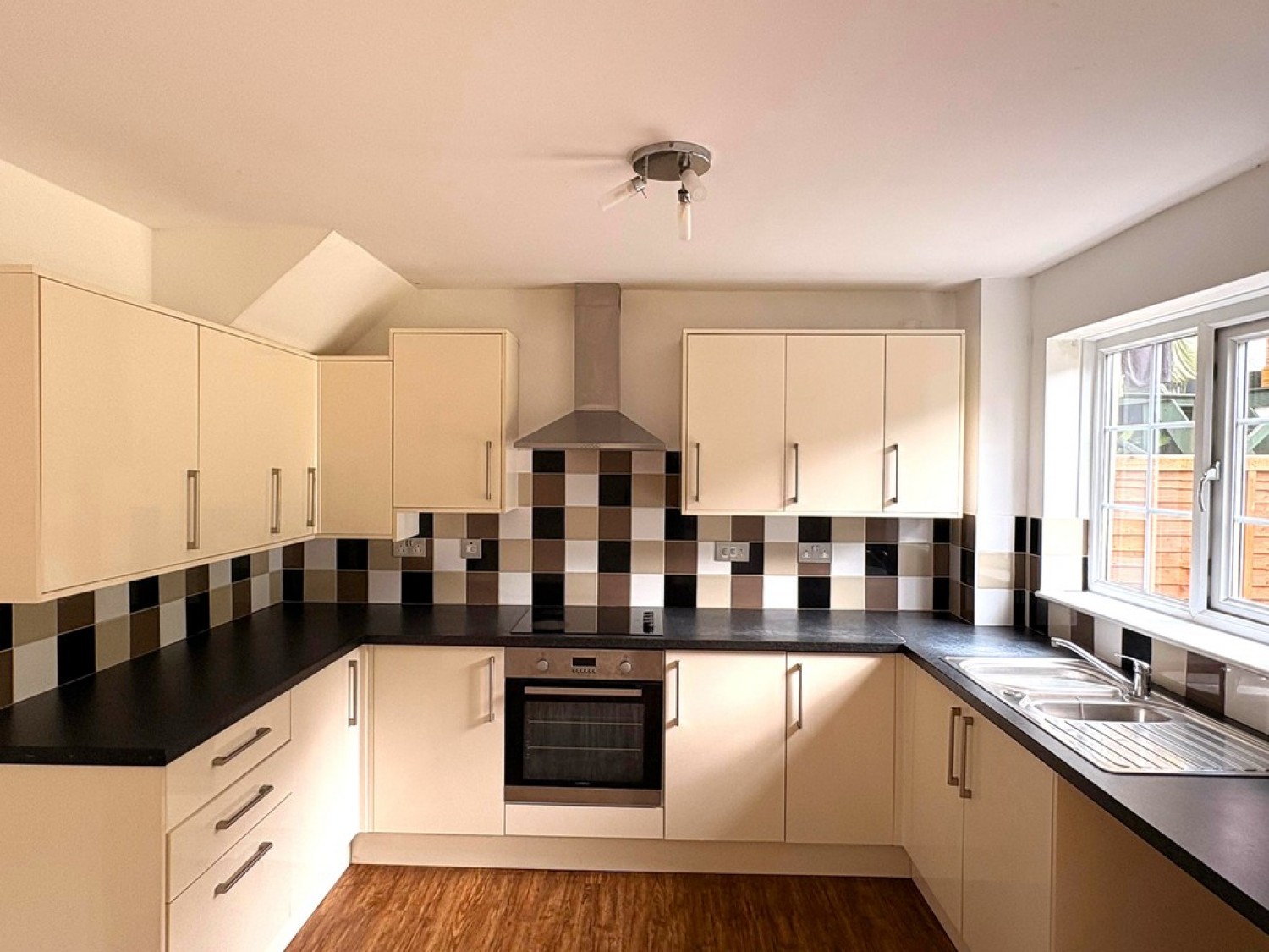 Pengarth Rise, Falmouth