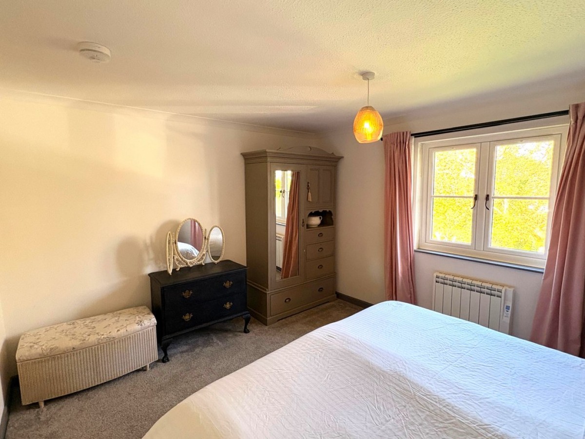 Orchard Lane, Helford