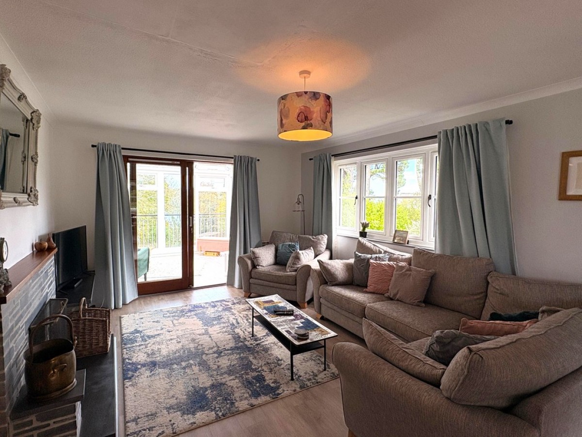 Orchard Lane, Helford