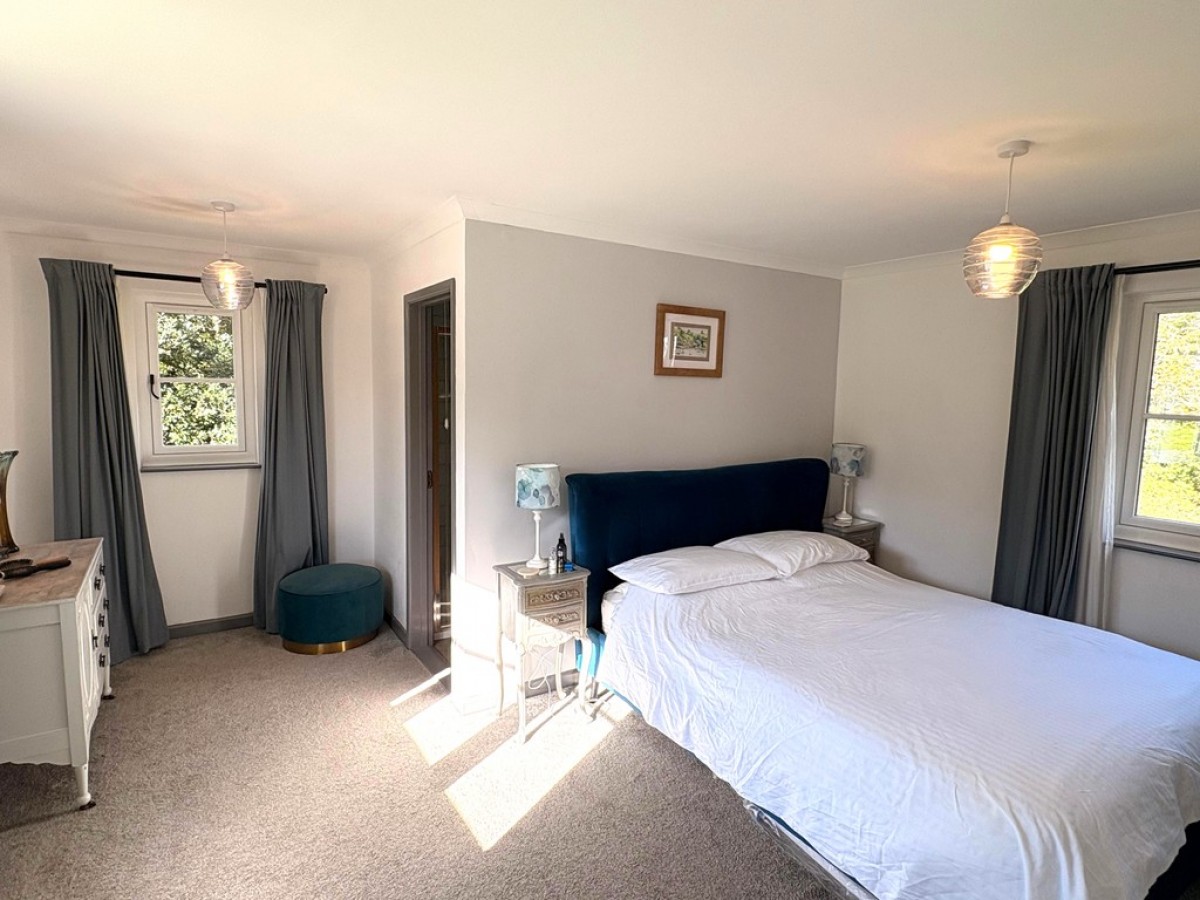 Orchard Lane, Helford