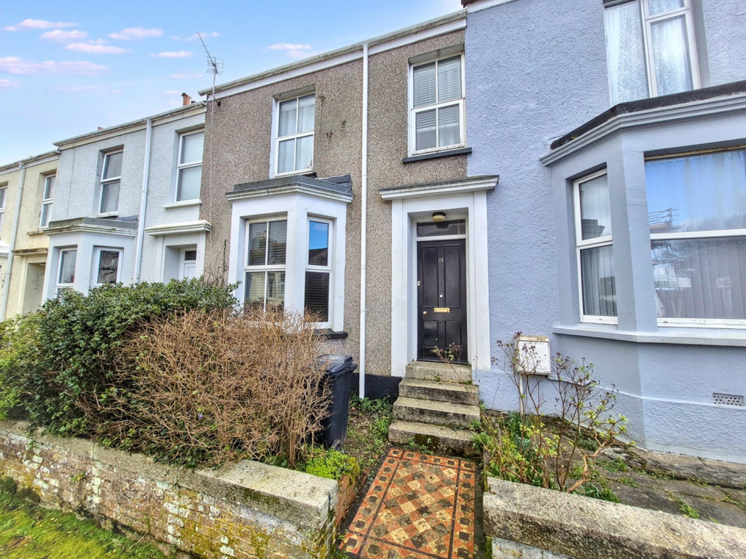 4 bedroom House for Sale Clifton Crescent