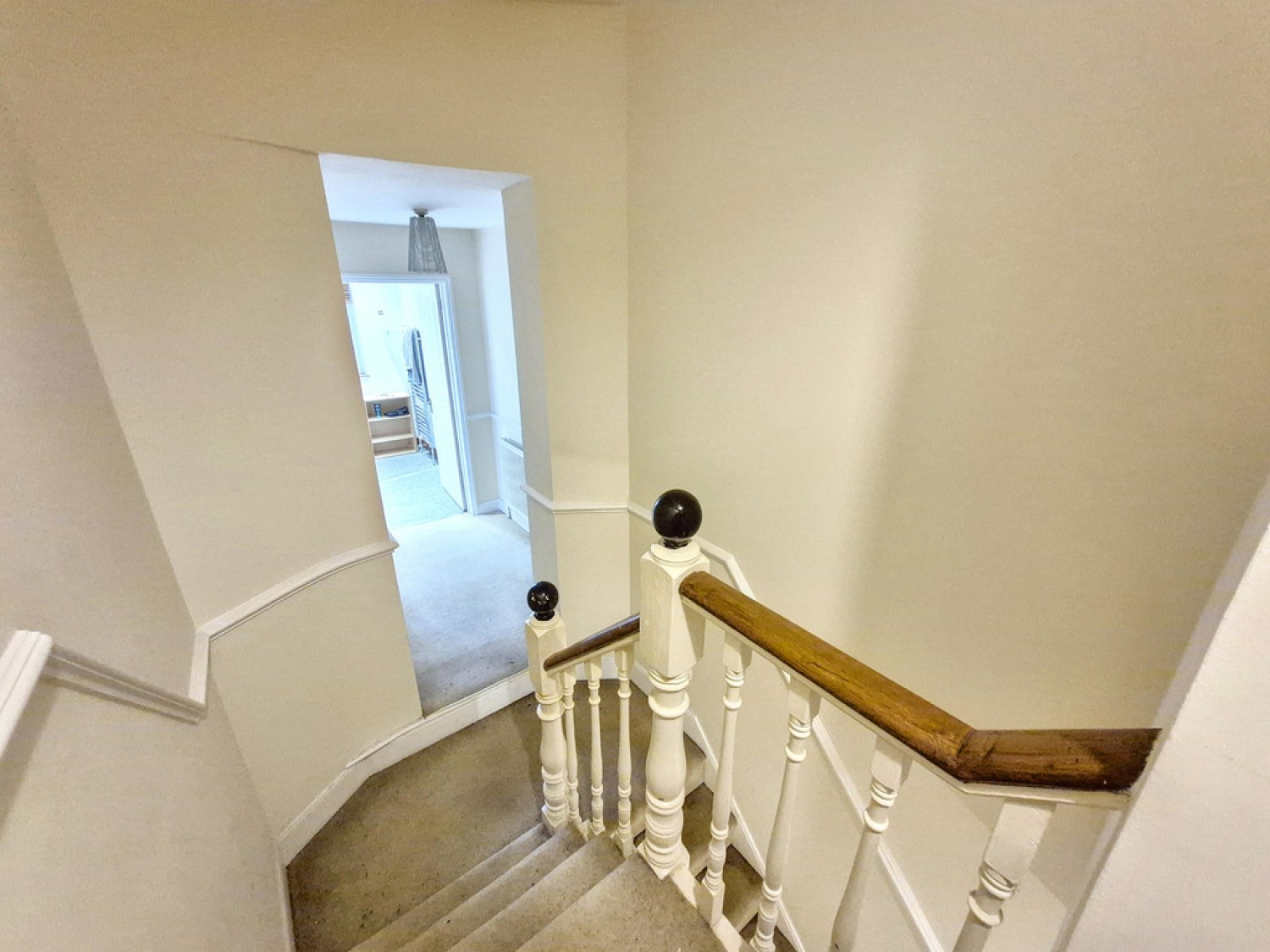 4 bedroom House for Sale Clifton Crescent