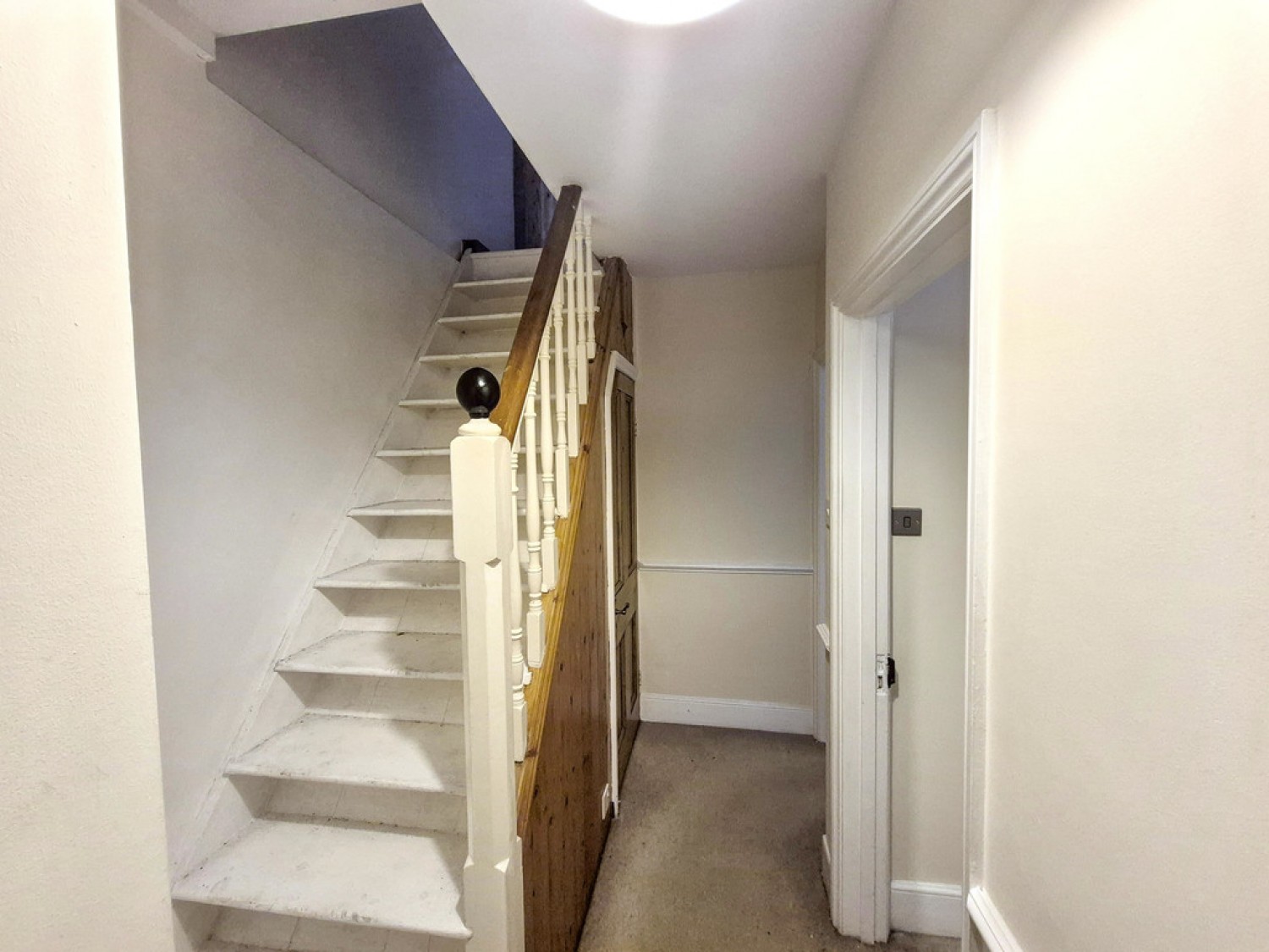 4 bedroom House for Sale Clifton Crescent