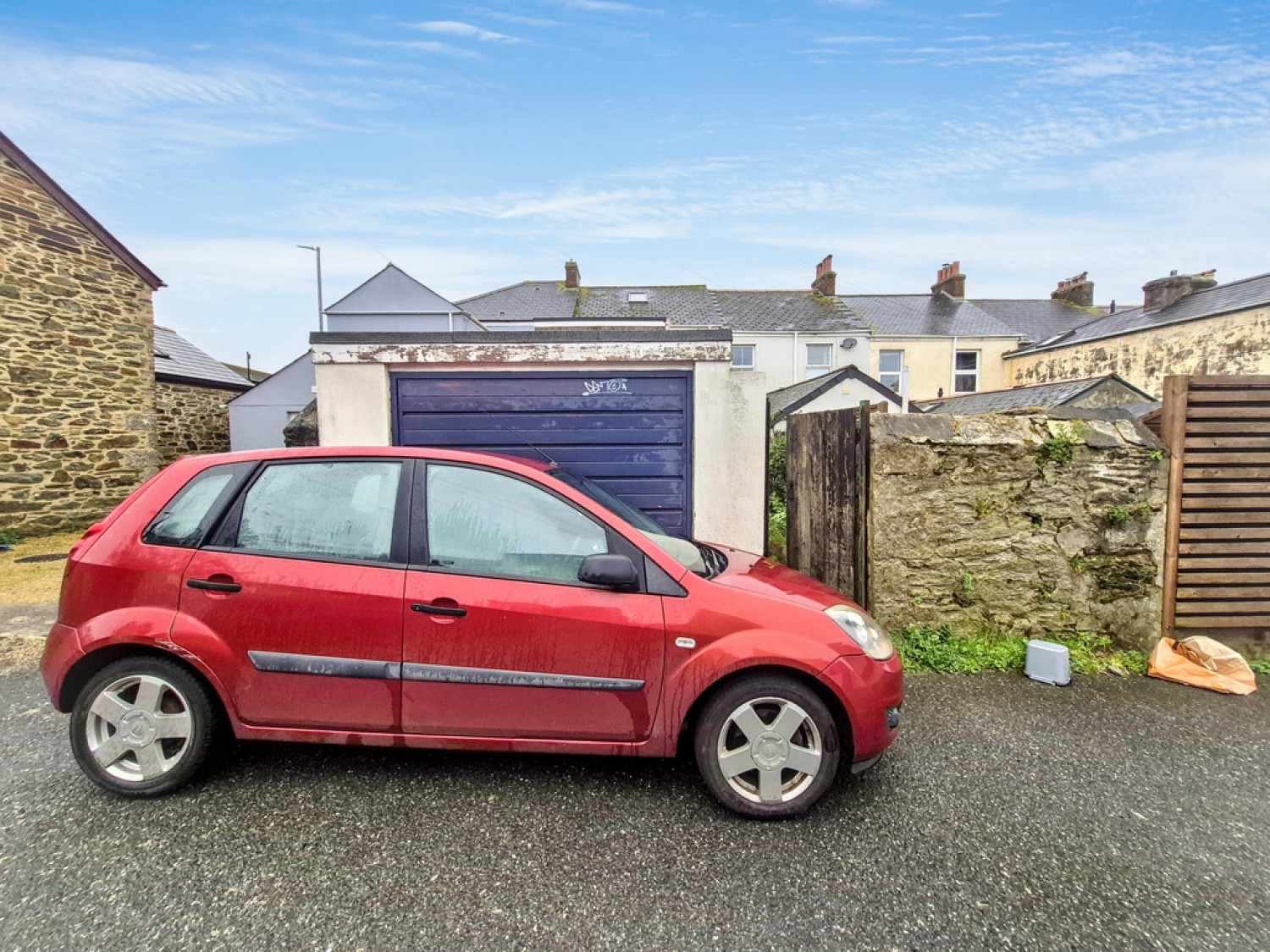 4 bedroom House for Sale Clifton Crescent