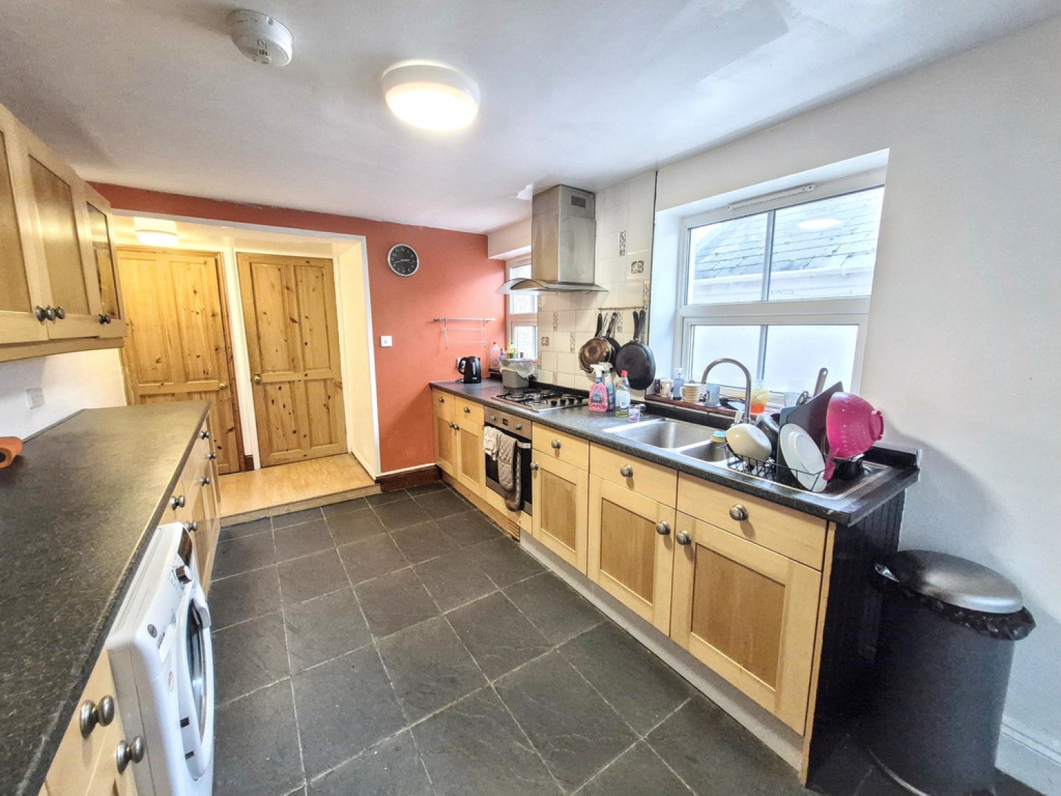 4 bedroom House for Sale Clifton Crescent