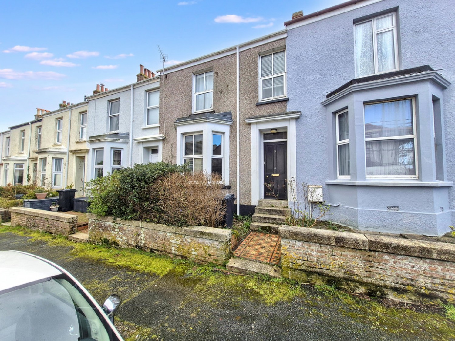 4 bedroom House for Sale Clifton Crescent