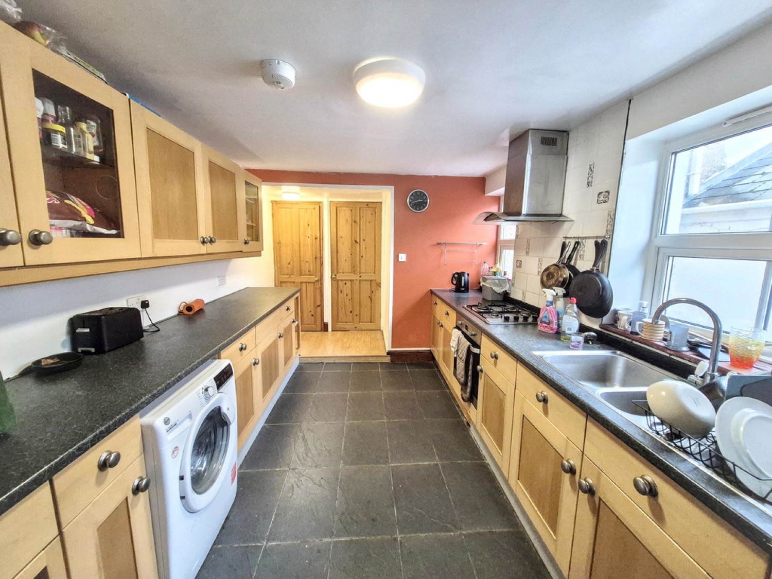 4 bedroom House for Sale Clifton Crescent