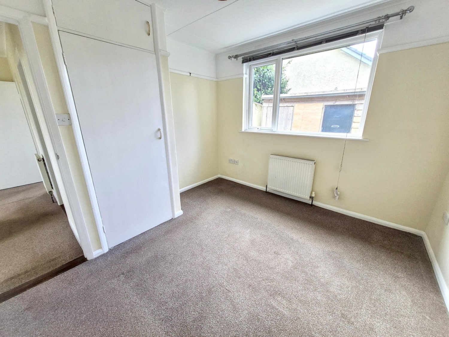 2 bedroom Bungalow for Sale Turnpike, Helston, Cornwall