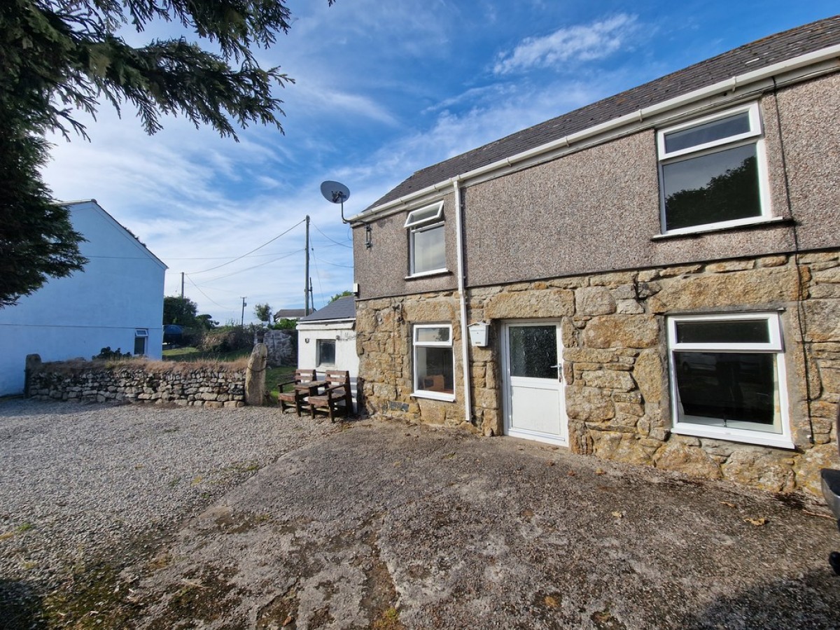 Cargenwyn Farm, Praze