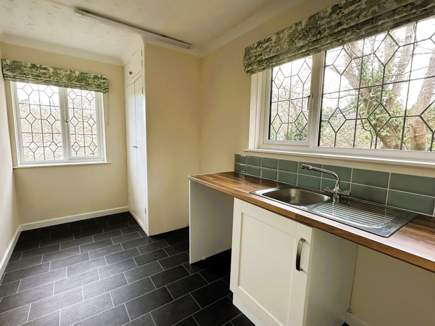 4 bedroom Bungalow for Letting Budock Water, Falmouth