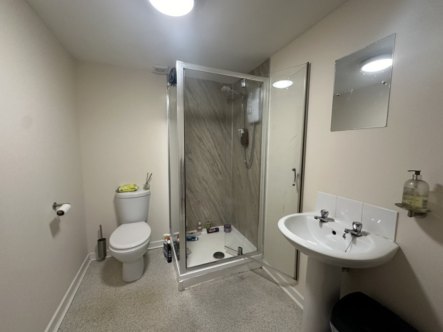 4 bedroom House of Multiple Occupation in Market Street, Falmouth