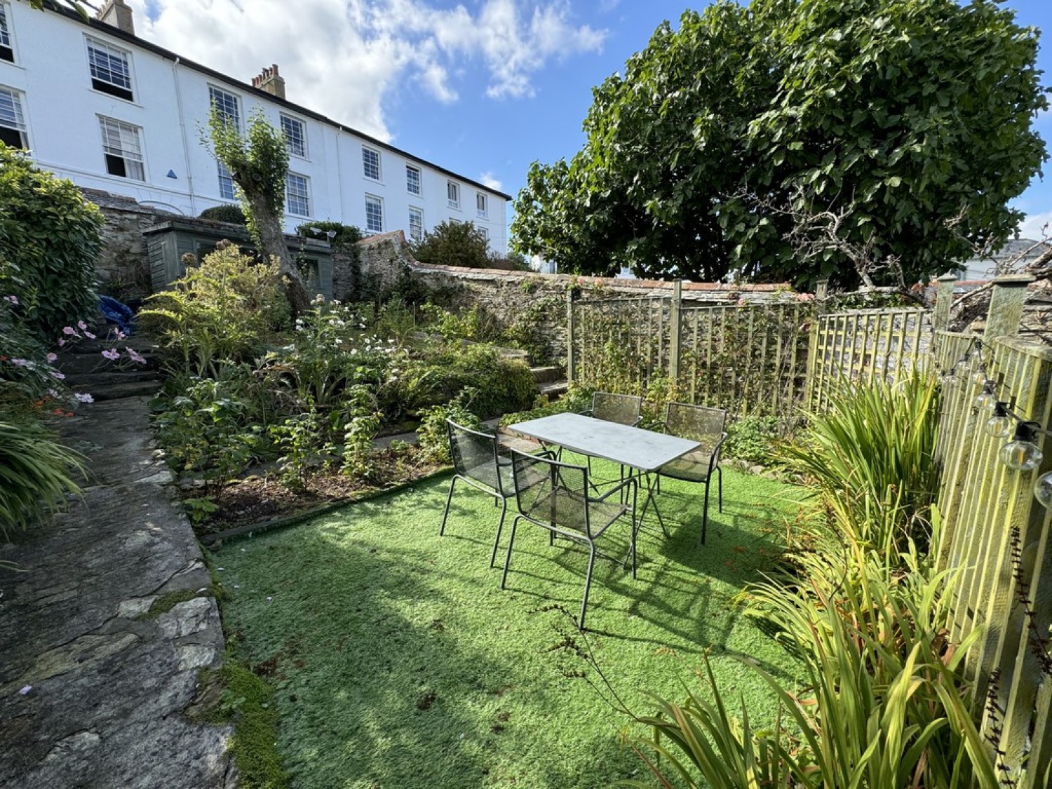 1 bedroom House for Letting Stratton Place, Falmouth