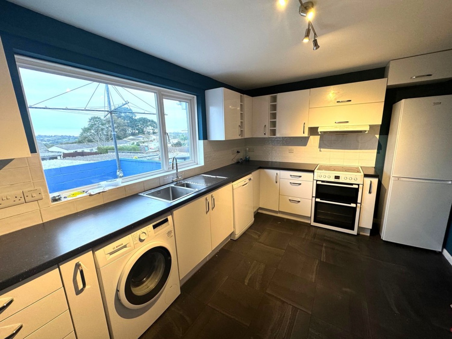 3 bedroom House for Letting Lowenek Close, Falmouth