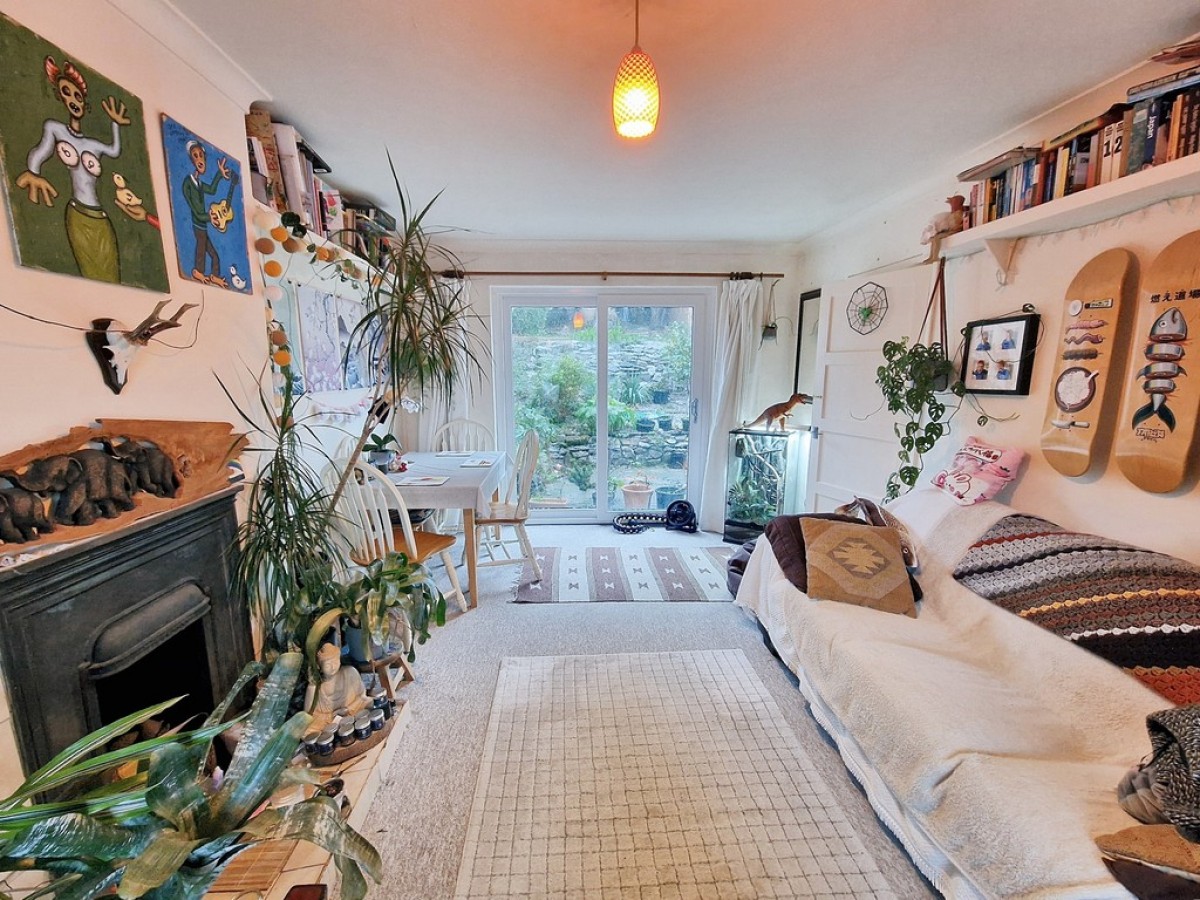 Saracen Way, Penryn