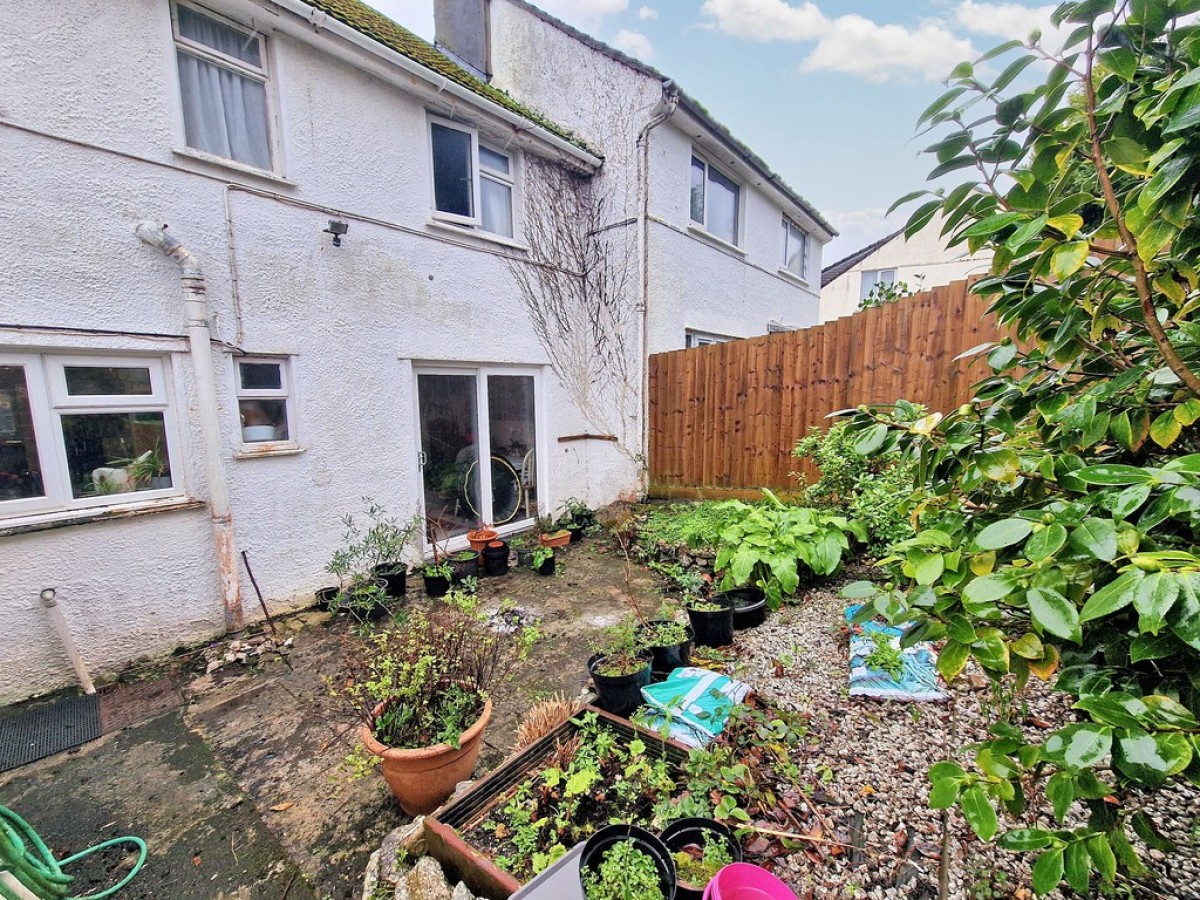Saracen Way, Penryn